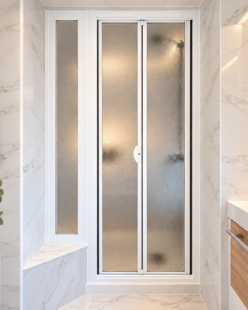 🚿 𝑼𝒏𝒂 𝒎𝒂𝒎𝒑𝒂𝒓𝒂 𝒉𝒆𝒄𝒉𝒂 𝒑𝒂𝒓𝒂 𝒆𝒏𝒄𝒂𝒋𝒂𝒓 𝒂 𝒍𝒂 𝒑𝒆𝒓𝒇𝒆𝒄𝒄𝒊𝒐́𝒏. Cada cuarto de baño tiene sus propias medidas y necesidades. Por eso, en Aricruz Aluminio diseñamos y fabricamos mamparas de ducha a medida, adaptadas al espacio y al estilo de cada proyecto.
👉 En este caso, hemos creado una solución que aprovecha al máximo el espacio y aporta un acabado limpio, funcional y elegante al baño.
📩 ¿Tienes un proyecto en mente? Hablemos. 
.
📞 685 836 666
🌐 info@aricruzaluminio.com
.
#carpinteriametalica #carpinteriadealuminio #elpuertodesantamaria