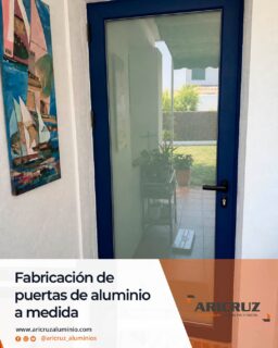 🛠 En Aricruz fabricamos puertas de aluminio a medida, adaptadas a cada espacio y proyecto. Desde diseños clásicos hasta propuestas con personalidad propia, como esta puerta azul que combina resistencia, funcionalidad y estilo.
📩 Cuéntanos tu idea y te ayudamos a hacerla realidad.
.
📞 685 836 666
🌐 info@aricruzaluminio.com
.
#carpinteriadealuminio #elpuertodesantamaria