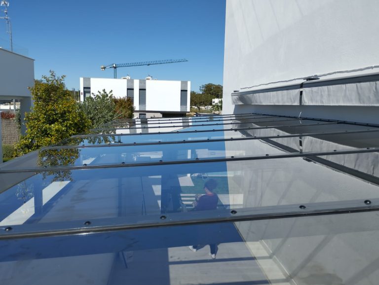 Techo de cristal en Jerez de la Frontera. Aricruz Aluminio.