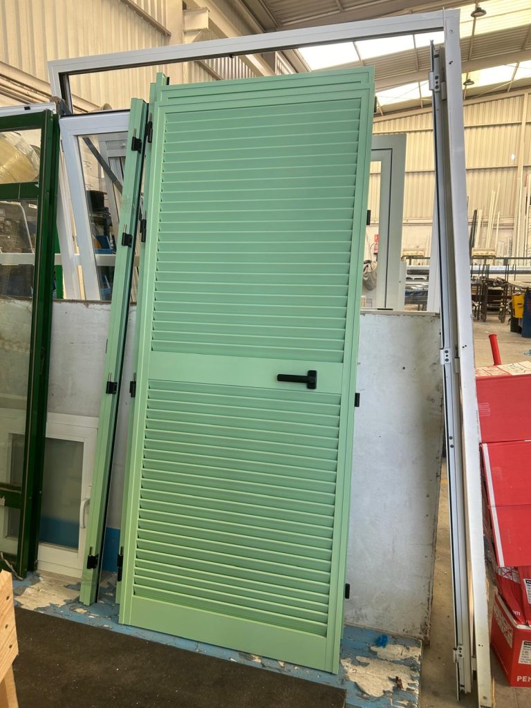 Puertas de aluminio a medida en El Puerto de Santa María