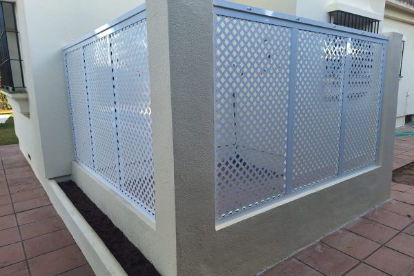 Trabajos de carpintería de aluminio a medida en El Puerto de Santa María