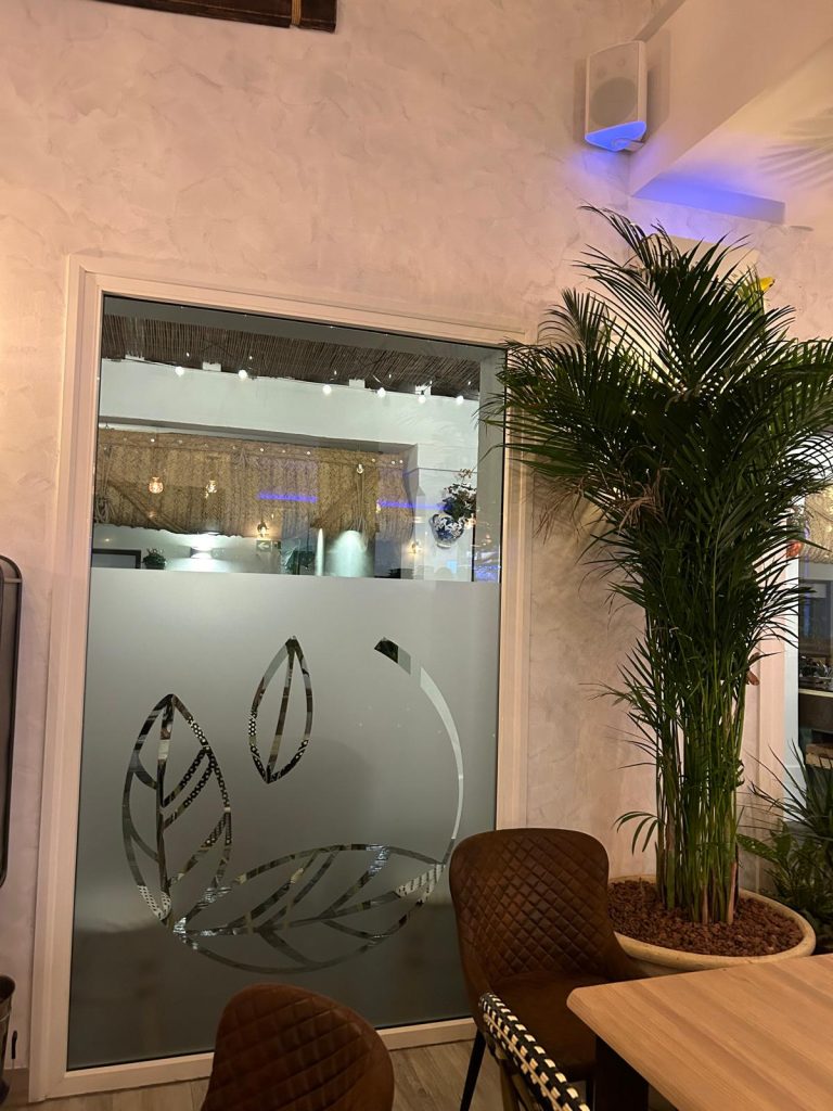 Escaparate en PVC en El Puerto de Santa María