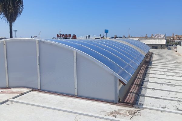 Aricruz Aluminio. Carpintería metálica a medida en Cádiz.