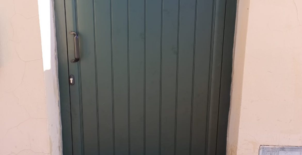 Trabajos en aluminio en Rota, Cádiz. Aricruz.