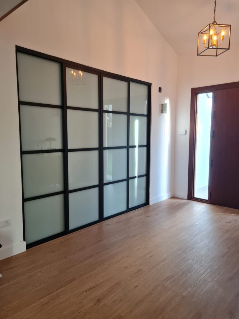 División de espacios Aluminio. Serie Loft Galisur.