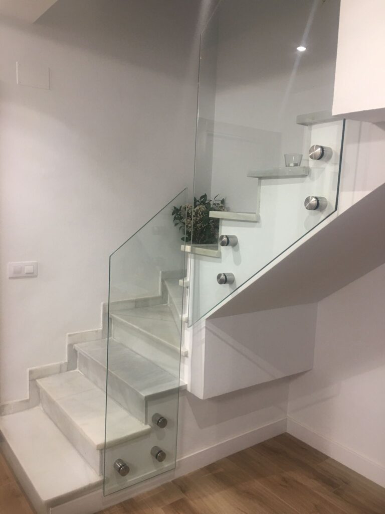 Cristalería en Jerez de la Frontera. Aricruz Aluminio.