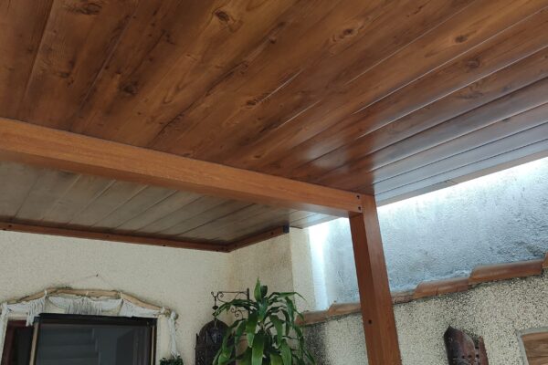 Techo fijo de aluminio en San fernando Imitación Madera