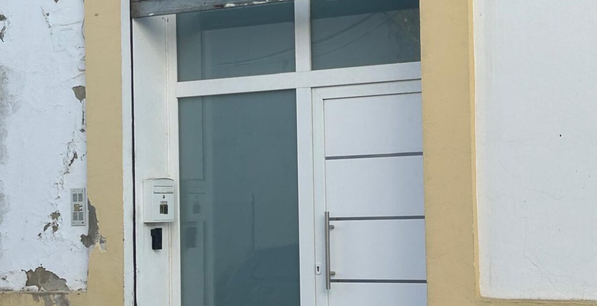 Puerta de entrada de PVC