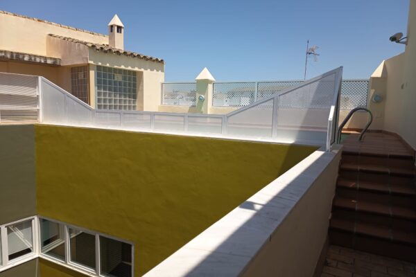 Separación de terraza con Aluminio Aricruz Aluminio